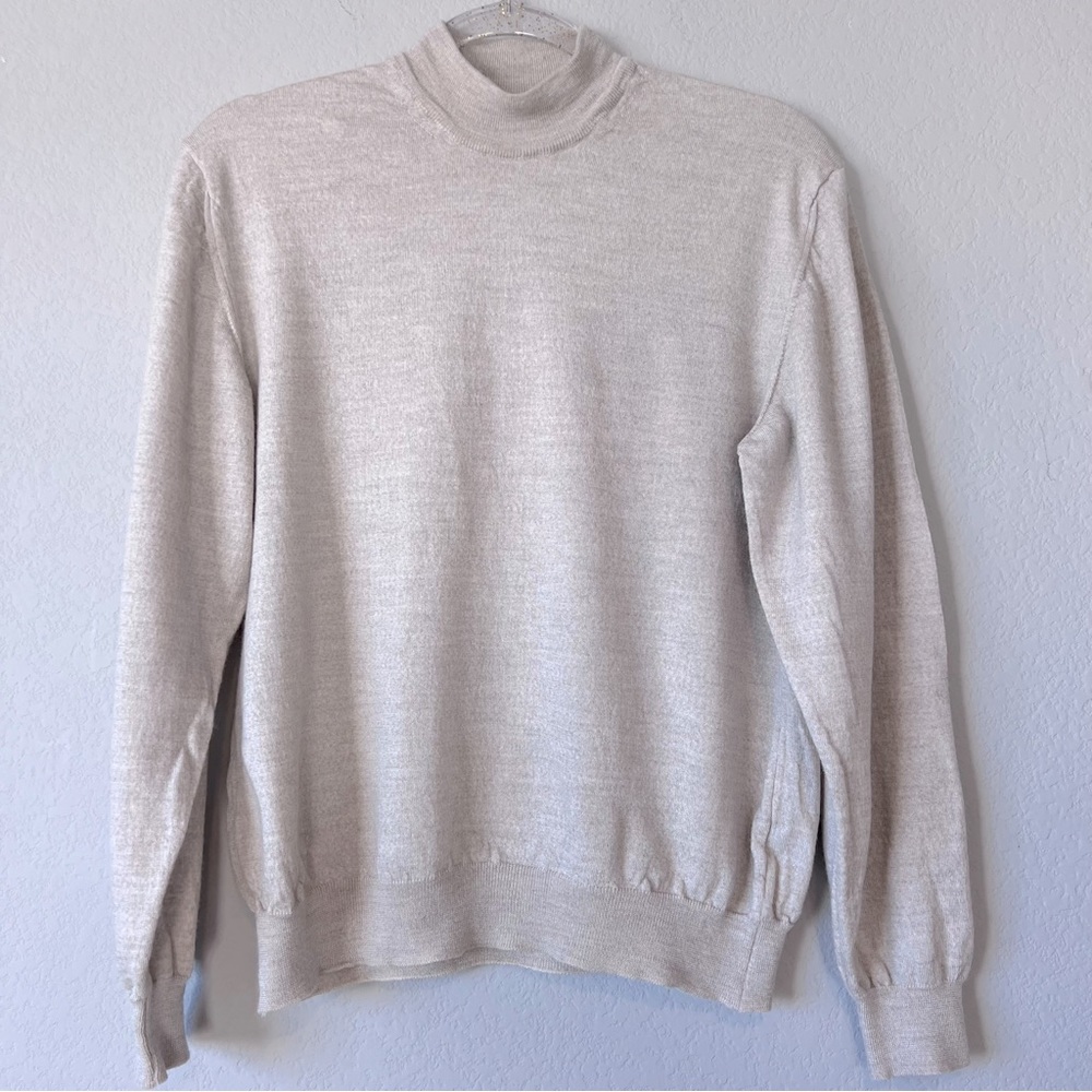 Raffi beige merino wool sweater. 100% wool Size M Made in Italy